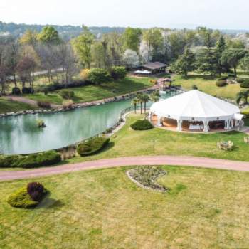 Agriturismo in vendita a Barengo (Novara)