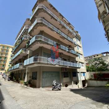 Appartamento in vendita a Napoli (Napoli)
