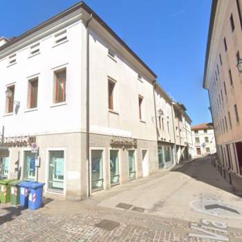Negozio in affitto a Bassano del Grappa (Vicenza)
