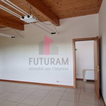 Ufficio in affitto a Padova (Padova)