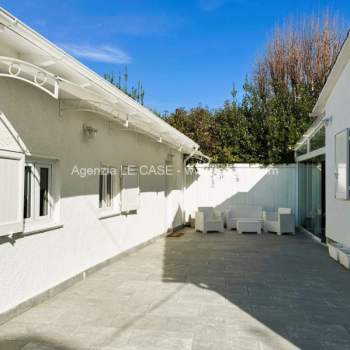 Villa in vendita a Forte dei Marmi (Lucca)