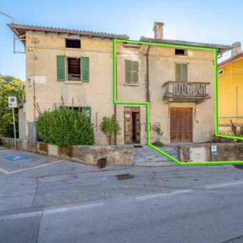 Bifamiliare in vendita a Valbrona (Como)