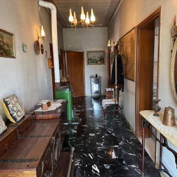 ORIAGO  in una zona tranquilla, Casa Singola con ampio scoperto esclusivo