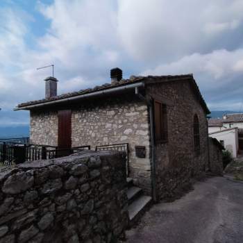 Villa in vendita a Stroncone (Terni)