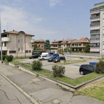 Garage in vendita a Nova Milanese (Monza e della Brianza)