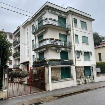 Appartamento in vendita a Vicenza (Vicenza)