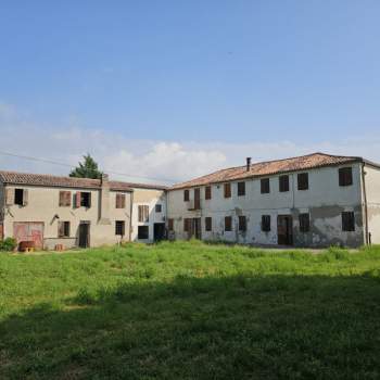 Rustico in vendita a Este (Padova)