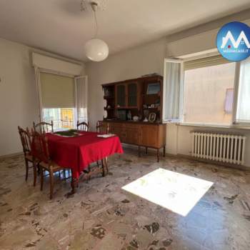 Appartamento in vendita a Pesaro (Pesaro e Urbino)