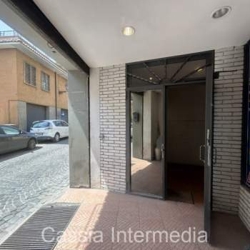 Negozio in vendita a Nepi (Viterbo)