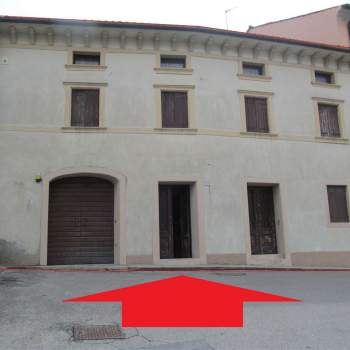 Fabbricato da Restaurare con Depandance a Cappella Maggiore