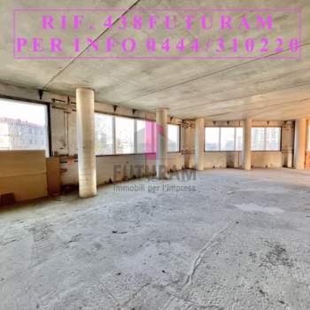 Ufficio in vendita a Vicenza (Vicenza)