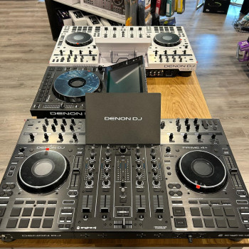 Denon DJ Prime 4+ e PLAYdifferently MODEL 1 e Allen & Heath Xone 96 