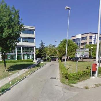 Negozio in affitto a Ancona (Ancona)