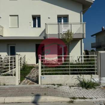 Trifamiliare in vendita a Gatteo (Forlì-Cesena)