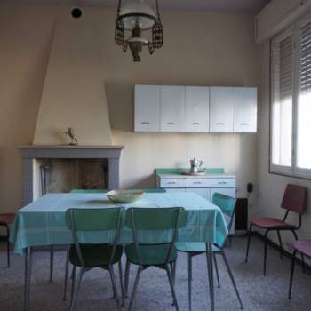 Rustico in vendita a Torrile (Parma)