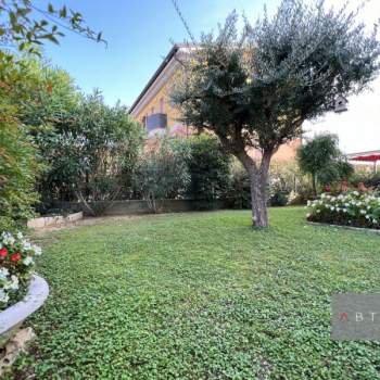 Bifamiliare in vendita a Villa del Conte (Padova)