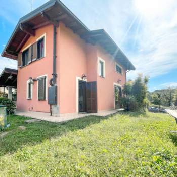 Villa in vendita a Comignago (Novara)
