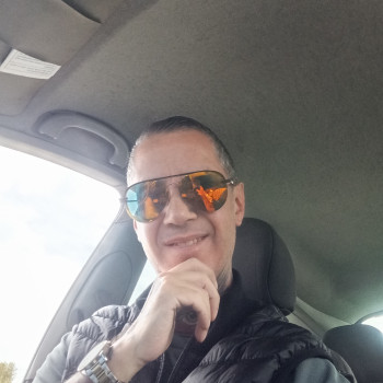 CERCO UNA DONNA O RAGAZZA PER UNA BELLA AMICIZIA DURATURA 