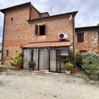Casa a schiera in vendita a Castiglione del Lago (Perugia)