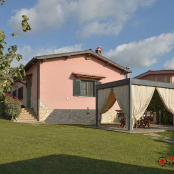 Bifamiliare in vendita a Roma (Roma)