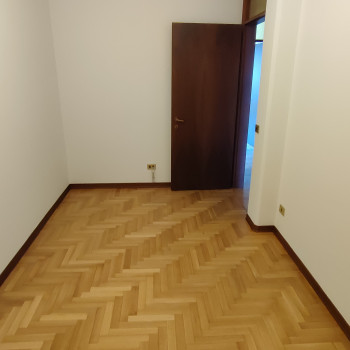 Affitto appartamento in palazzina residenziale 