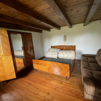 camera matrimoniale e divano letto