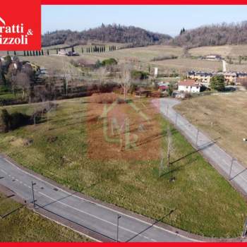 Terreno in vendita a Manzano (Udine)