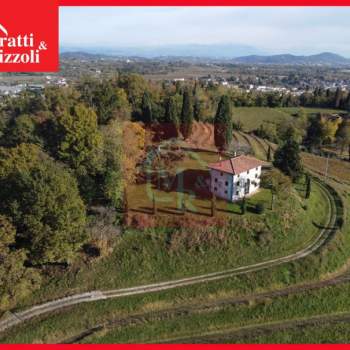 Casa singola in affitto a Manzano (Udine)