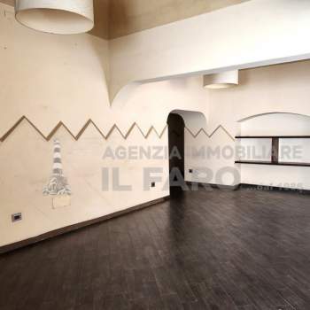 Negozio in vendita a La Maddalena (Sassari)