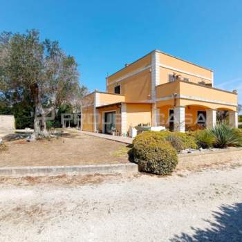 Villa in vendita a Scorrano (Lecce)