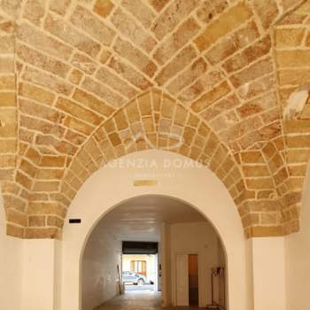 Negozio in vendita a Racale (Lecce)