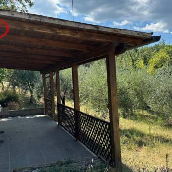 Magazzino in vendita a Montevarchi (Arezzo)
