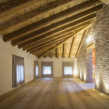 Tetti e Capriate in legno antico originale di recupero