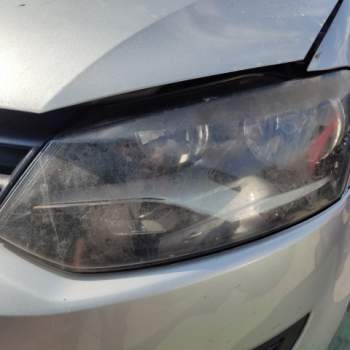 Proiettore sinistro VOLKSWAGEN POLO  del 2010