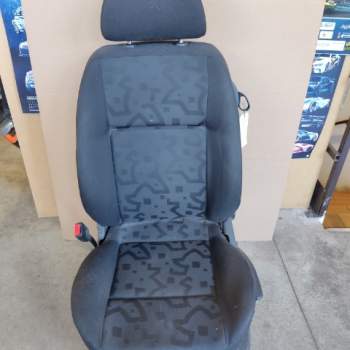 Sedile anteriore sx VOLKSWAGEN GOLF 4  del 1998