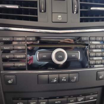 Autoradio MERCEDES-BENZ CLASSE E  del 2010