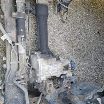 Differ ant NISSAN NAVARA 4X4 2494cc CDI 2008