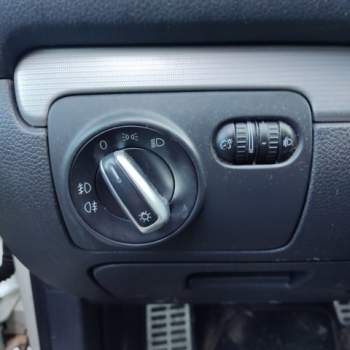 Interruttore fari VOLKSWAGEN GOLF 6  del 2010
