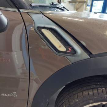 Parafango destro MINI COUNTRYMAN  del 2011