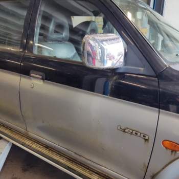 Porta anteriore dx nuda MITSUBISHI L200  del 2000