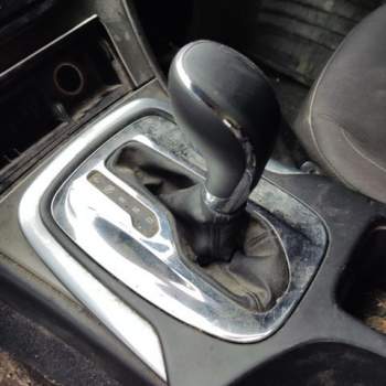 Leva cambio OPEL INSIGNIA 1956cc CDTI  del 2011