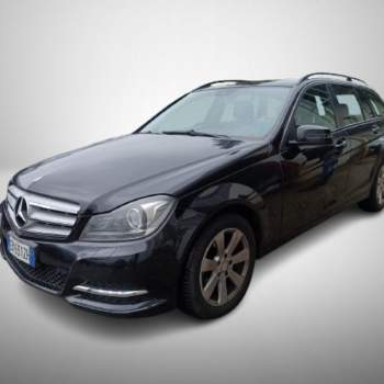 MERCEDES-BENZ C 220
