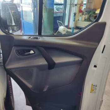 Pannello porta ant dx FORD TRANSIT  del 2016