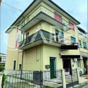 Appartamento in vendita a Carmignano di Brenta (Padova)