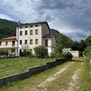 Bifamiliare in vendita a Vittorio Veneto (Treviso)