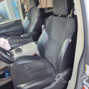 Sedile anteriore sx LANCIA VOYAGER  del 2013
