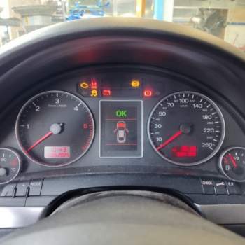 Quadro strumenti AUDI A4 1968cc diesel  del 2005