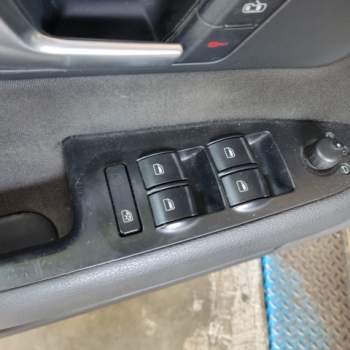 Comando vetri ant sx AUDI A4  del 2005