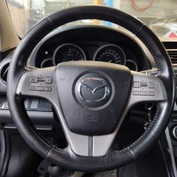 Volante MAZDA 6  del 2010