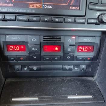 Comandi riscaldamento AUDI A4  del 2005